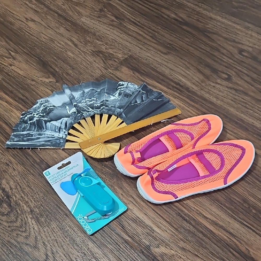 Summer Bundle Swim Shoes 7/8, Fan, Misting Fan